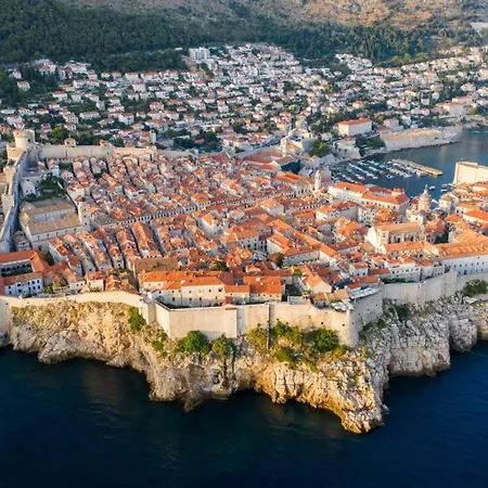 White Lady By Guide Zaton (Dubrovnik-Neretva)